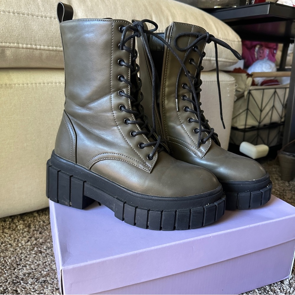 Army green platform ankle boots!